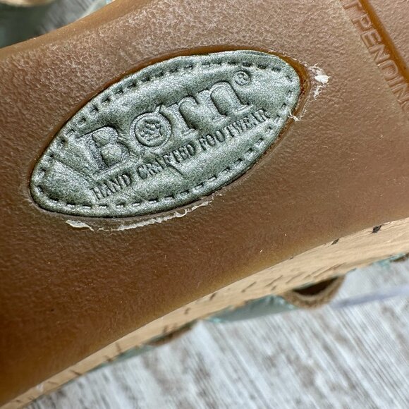 Born Zemora Slip On Leather Wedge Sandal Shoe Women's Sz 9 Green Metallic Beachy - Picture 10 of 13